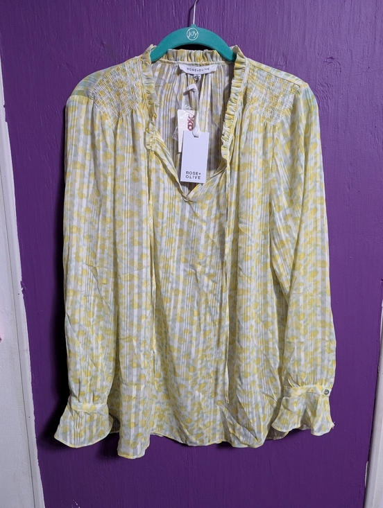 Rose & Olive Tops - 💜 NWT $28 Rose & Olive White Yellow Green Floral Print Sheer Blouse XL 16